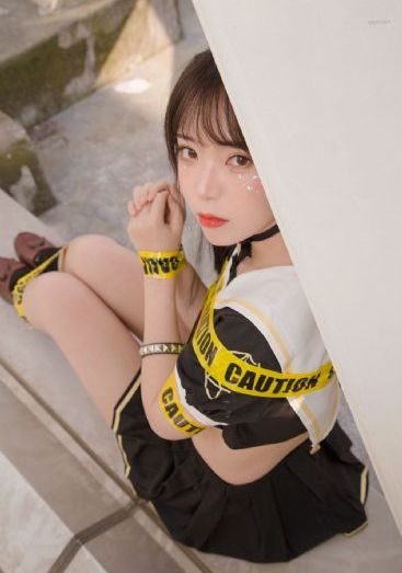 年轻女教师3