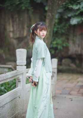 百年孤独在线