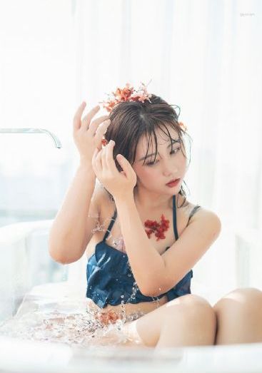 男男惩罚羞耻双腿分打屁股小作文
