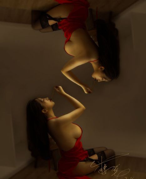 两个女人在线