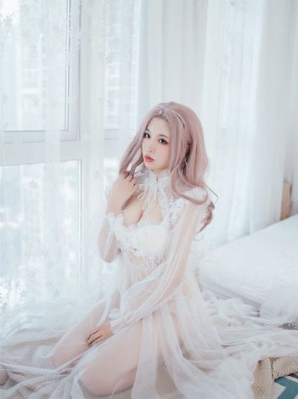 不扣钮的女孩在线