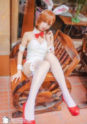 玩具跪趴调教play