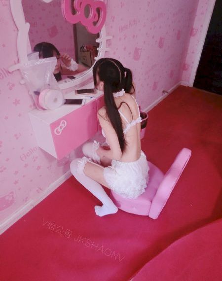 迷人的保姆.